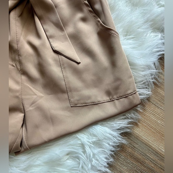 Simplee beige paper bag waist pants w/ tie - Picture 5 of 9